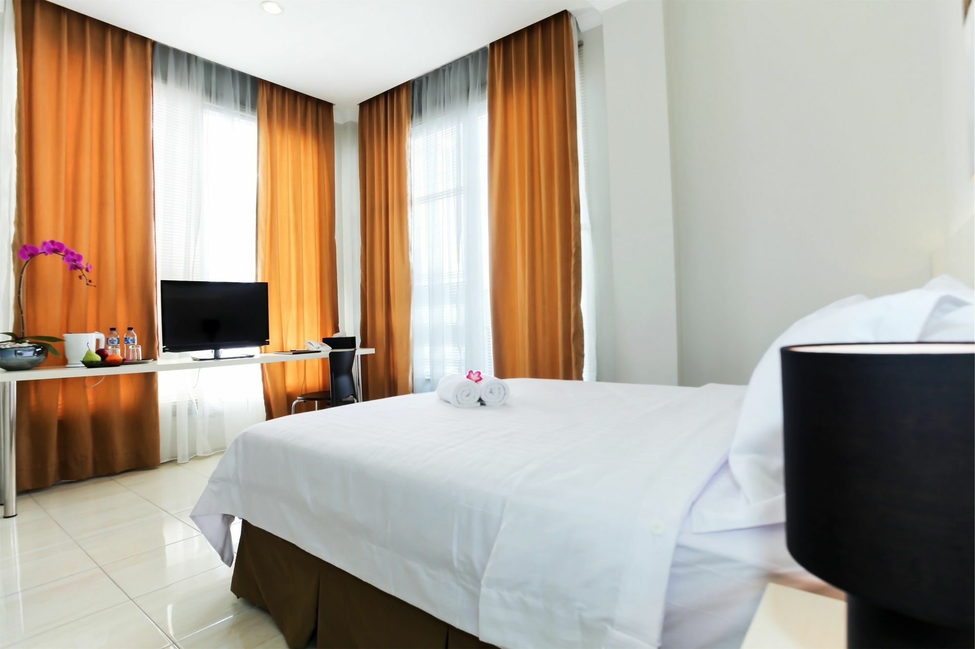 Topaz Residence Jakarta Exterior foto