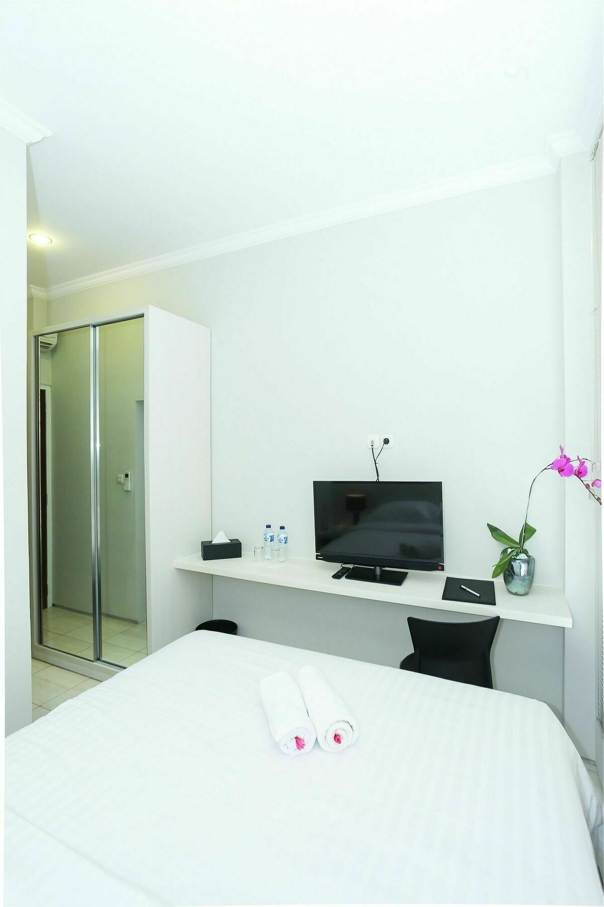 Topaz Residence Jakarta Exterior foto
